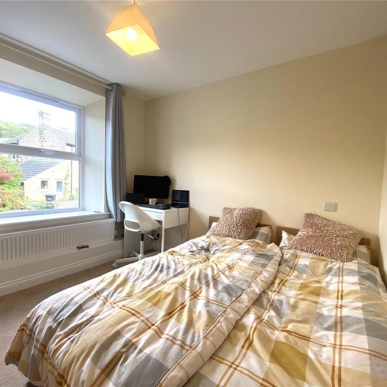 4 bedroom detached house to rent - Photo 1