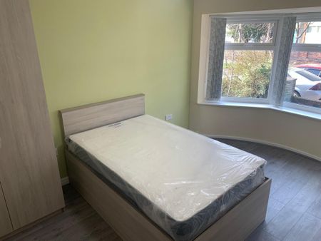 7 bedroom semi-detached house to rent - Photo 4