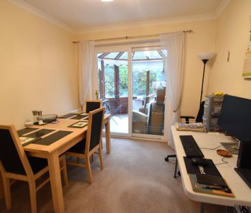 3 bedroom detached house to rent - Photo 2