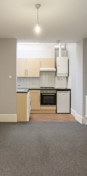 1 Bed Flat, Camberwell Road, SE5 - Photo 1