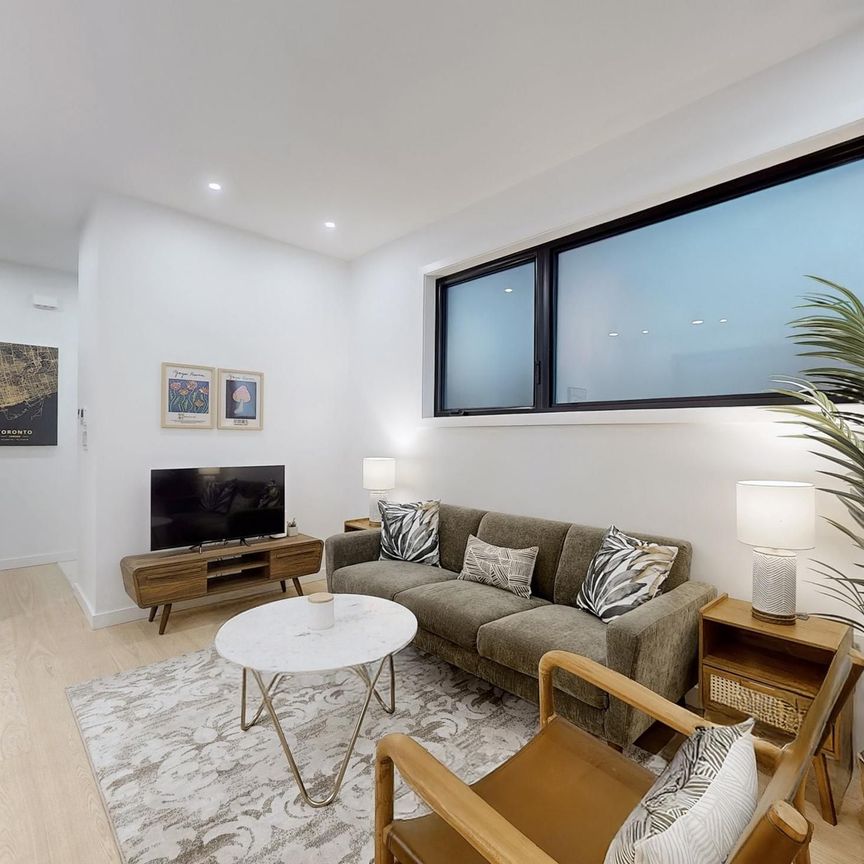 For Lease - 798 Dovercourt Road Unit# 2, Toronto, Ontario - Photo 1