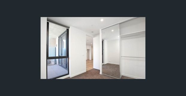 Stylish Apartment Living in the Heart of Brunswick - Photo 1