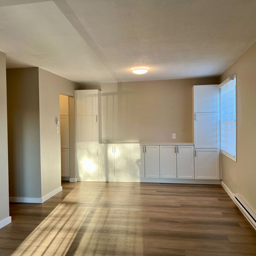 For Lease - 25 College Street Unit# 210, Belleville, Ontario - Photo 1