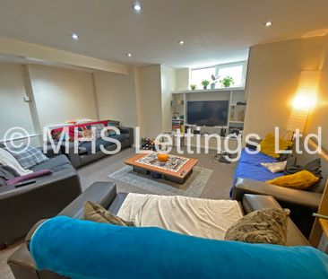 8 Bedroom Mid Terraced House for rent in Brudenell Avenue - Photo 3
