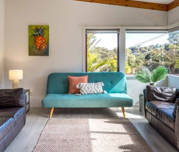 Onetangi Living – Peaceful & Furnished - Photo 1