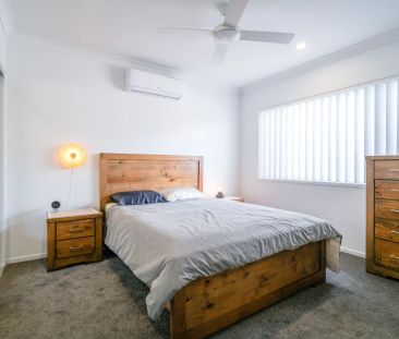 Immaculate Family Home - Photo 6