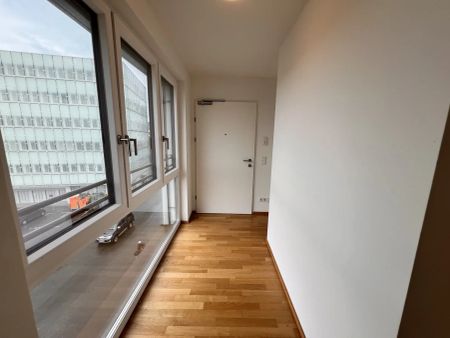 Moderne und helle 4 Zimmer Wohnung mit Balkon in zentraler Lage in Dornbirn - Foto 2