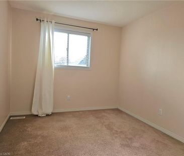 For Lease - 74 Foxborough Drive, Hamilton, Ontario - Photo 4