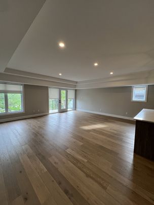 427 Ravenhill Avenue - 3 - Photo 1