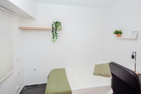 Avinguda del Port, Valencia, Valencian Community 46021 - Photo 4