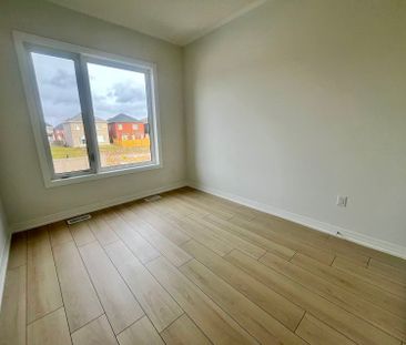 For Lease - 61 Tipp Drive, Richmond Hill, Ontario - Photo 4