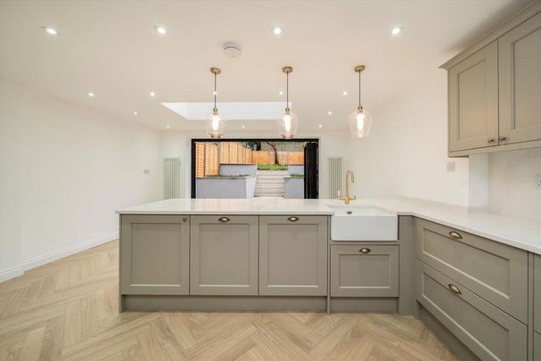 5 bedroom house to rent - Photo 1