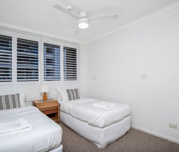 Panoramic Water Views - Fully Furnished - Photo 6