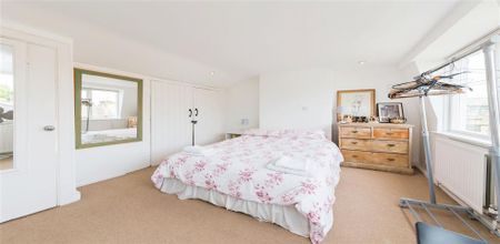 Stunning Apartment - Photo 3