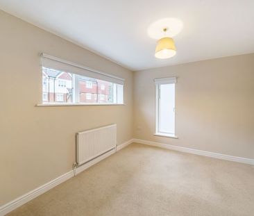 St Christophers Road, Haslemere, Surrey, GU27 - Photo 3