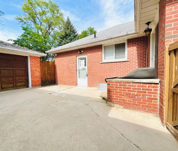 For Lease - 308 Maplehurst Avenue Unit# BSMT, Toronto, Ontario - Photo 2