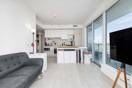 For Lease - 950 Portage Parkway Unit# 2706, Vaughan, Ontario - Photo 2