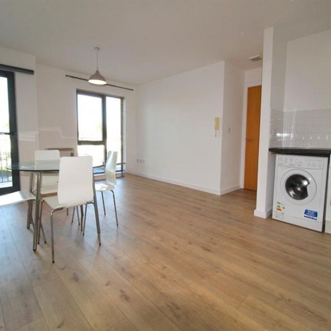 2 Bedroom Apartment To Let - Photo 1