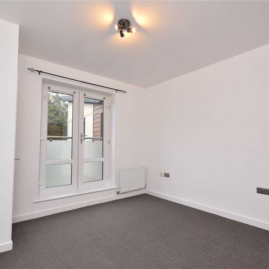 11, Tudor Way, Beeston, Leeds, West Yorkshire, LS11 8LR - Photo 1