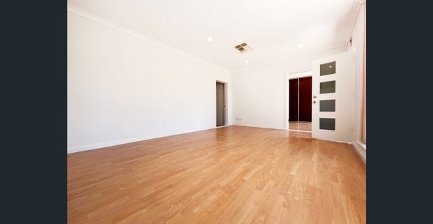 Spacious Family Home - Photo 1