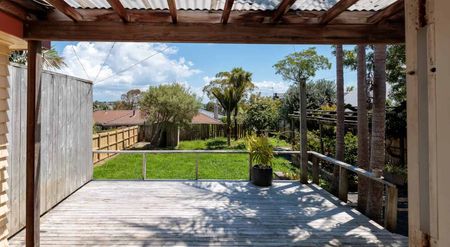 Discover Character and Coastal Living - Photo 2