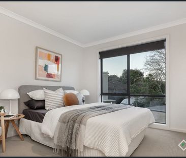 North Side Beauty - Photo 4