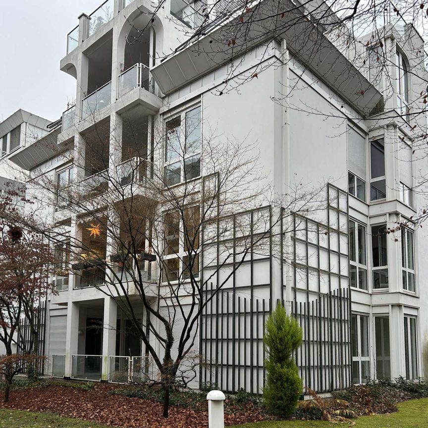 Sanierte und großzügige 3-Zimmer-Wohnung mit Terrasse in bester Westendlage - Photo 1