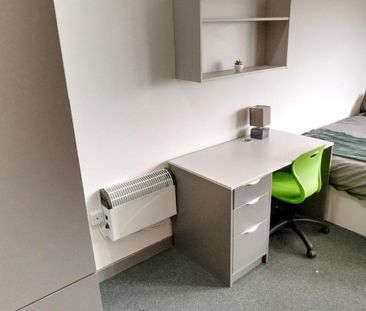 1 bedroom private hall to rent - Photo 1