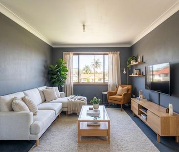 Convenient Living in a Central Penrith Location - Photo 1