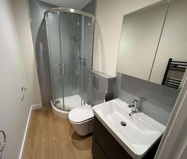 Victoria Road, Swindon, SN1 - Photo 5