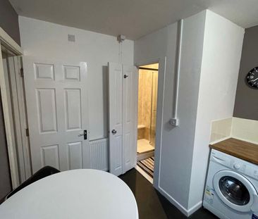 mini HMO room 2 - Photo 3