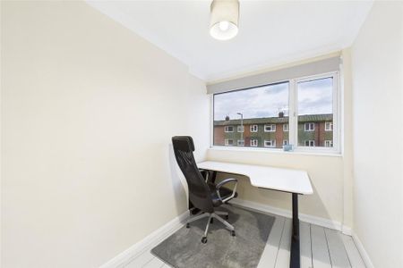 3 bedroom maisonette to rent - Photo 4