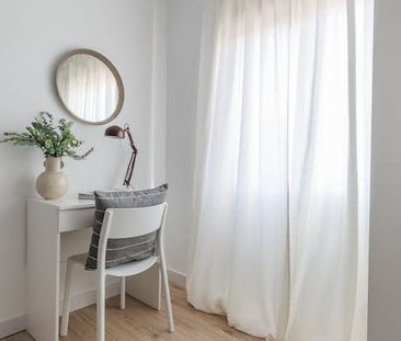 Calle de Ofelia Nieto, Madrid, Community of Madrid 28039 - Photo 1