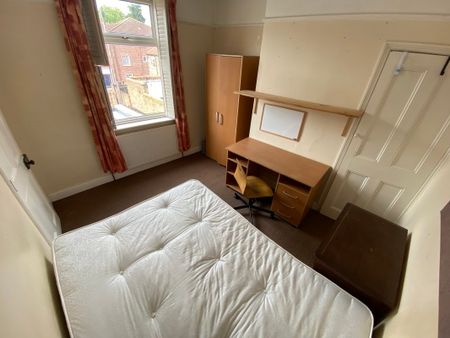 4 , Farrar Street - Photo 3