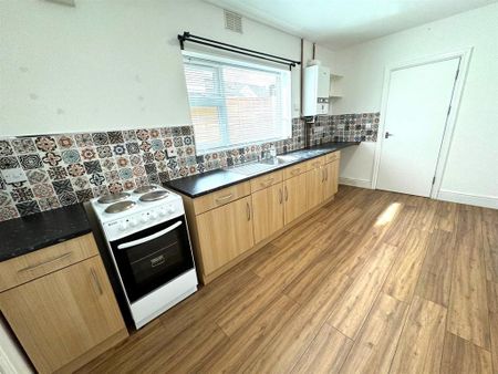 1 bedroom ground floor flat to rent - Photo 4