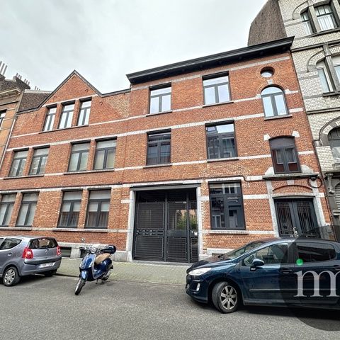 Duplex te huur in Molenbeek-Saint-Jean - Photo 1