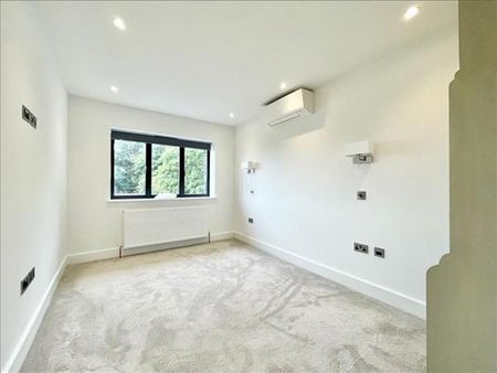 5 bedroom detached house to rent - Photo 5