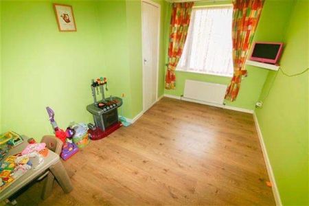 4 Bed Detached House, Warren Close, SO16 - Photo 4