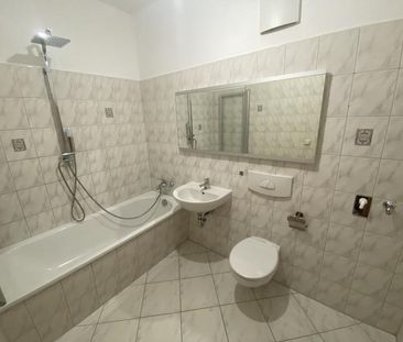 Traumhaft schöne 3 R Wohnung mit EBK - JETZT ZUSCHLAGEN ! - Photo 6