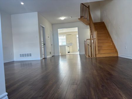 For Lease - 5 SAVAGE Drive, Hamilton, Ontario - Photo 2