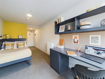 1 bedroom in a flat share to rent - Photo 5