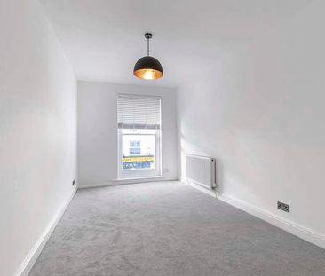 High Street, Cheltenham, GL50 - Photo 3