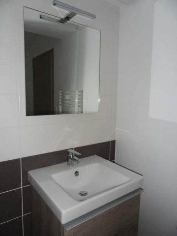 Location Appartement 3 pièces 70m² BAYEUX 14400 - Photo 4