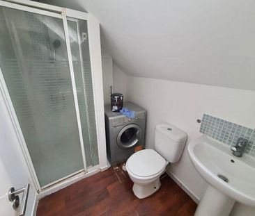 Studio Apartment, 1 bath, 1 reception Flat - Photo 4