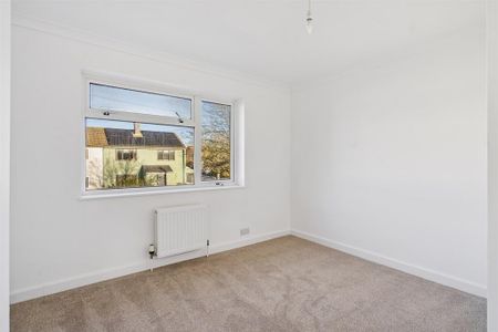 4 bedroom terraced house to rent - Photo 4