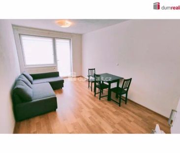 Světlý byt 1+kk (31 m - Photo 2