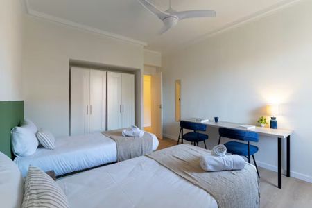 Calle de Rafael Herrera, Madrid, Community of Madrid 28036 - Foto 2