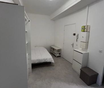 Location Appartement 1 pièce 17m² VENCE 06140 - Photo 1