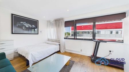 RM5 Westmead | Farnborough | GU14 7SG - Photo 3