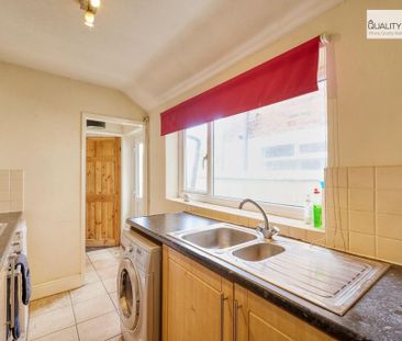 2 bedroom terraced house to rent - Photo 6